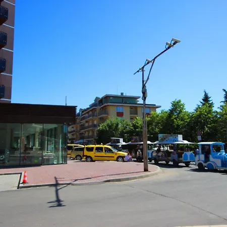 Menada Diamant Sunny Beach