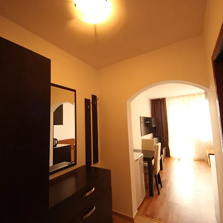 Menada Diamant 公寓