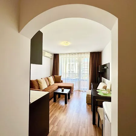 公寓 Menada Diamant *