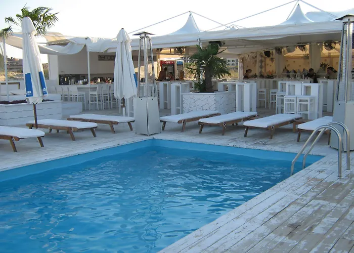 Menada Diamant Apartman *